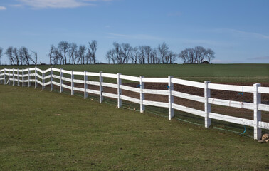 White picket fence in Amish Country, Lancaster, Pennsylvania. 