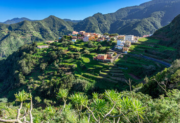 Wandern auf Teneriffa, Kanarische Inseln: Das Anaga Gebirge im Nordosten - grüne Berge für einen...
