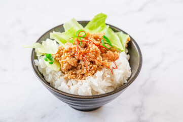 鶏そぼろご飯