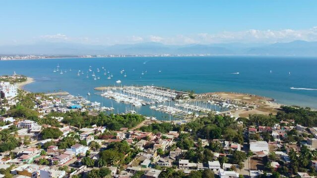 La Cruz de Huanacaxtle Marina. Banderas Bay, Mexico
