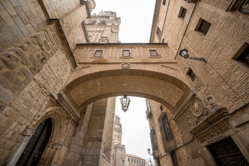 Walkway over a brick arch in the Cathedral of Toledo, Spain - obrazy, fototapety, plakaty
