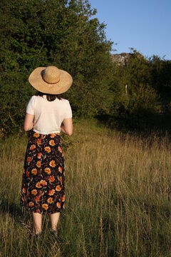 Femme &agrave; la campagne