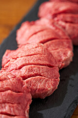 生の厚切り牛タン