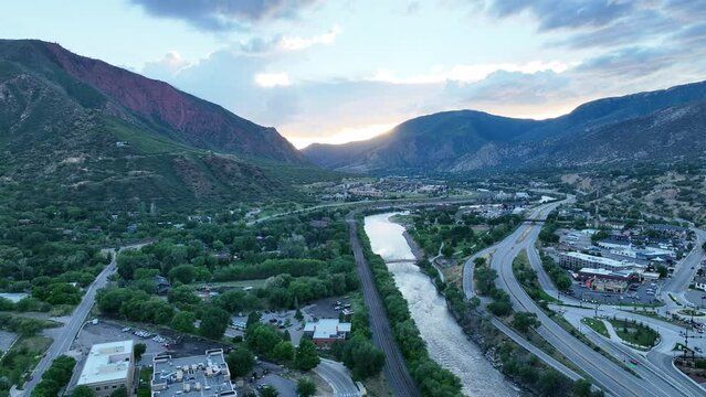 Colorado, Cities, Mountains, Lakes, Towns, National Parks 