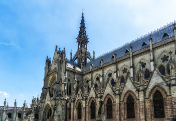 Fototapeta premium Basilica of the National Vow in Quito, Ecuador