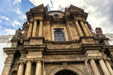 Obraz premium Intricate stone facade entrance of Cathedral in Quito