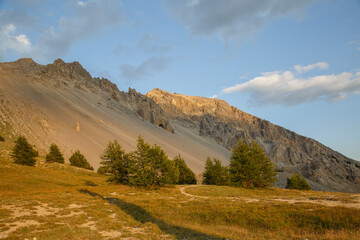 Col de l'Izoard dans le parc naturel régional du Queyras au coucher de soleil en été