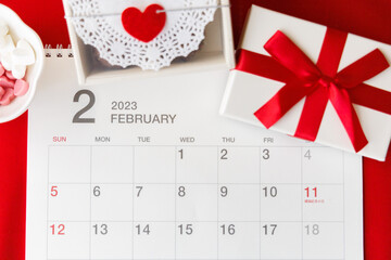 バレンタインイメージの2月カレンダー