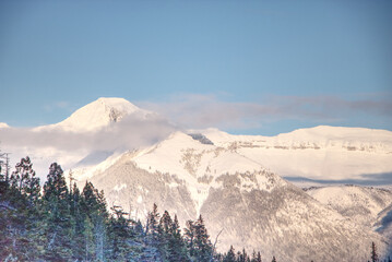 Fototapeta na wymiar Mountain with blue sky in Banff national park Canada
