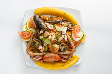 Arroz con mariscos del Ecuador