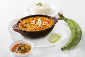 Cazuela de marisco ecuatoriana