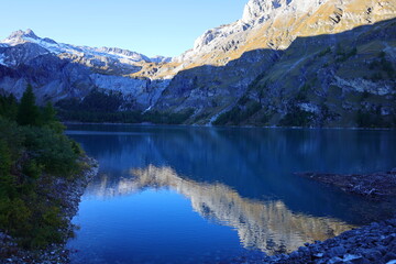 Obraz na płótnie Canvas View on a lake in Switzerland