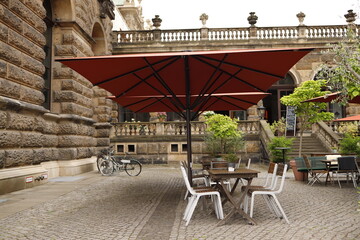Kawiarnia, stoliki za zewnątrz, Drezno, Niemcy - obrazy, fototapety, plakaty