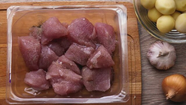 pieces of meat cut neatly to prepare the sauce