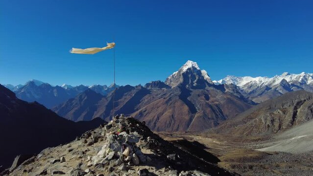 Ama Dablam, Nepal: Stunning 360 degrees panorama of the Ama Dablam base camp and peak and Mt Taboche in the Himalayas mountain in Nepal on a sunny winter day