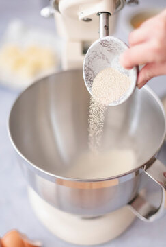 Mixing ingredients in a food processor