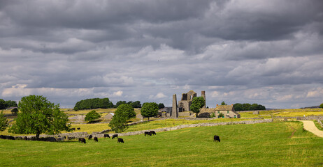 Obraz premium Ancient Ruins of Magpie Mine in the Peak District - travel photography