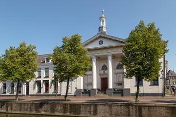Evangelical Lutheran Church from 1843 in the historic Dutch city of Kampen. - obrazy, fototapety, plakaty