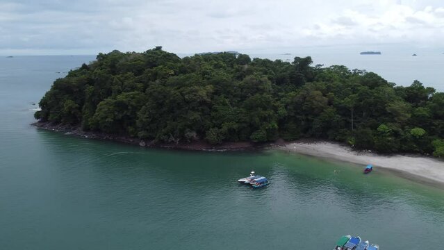 gamez island - gulf of chiriqui - drone video
