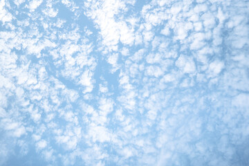 Fototapeta na wymiar Blue sky cloud on daylight background
