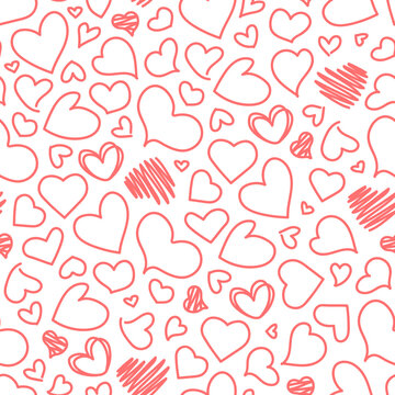Seamless pattern of hand drawn hearts doodle on transparent background