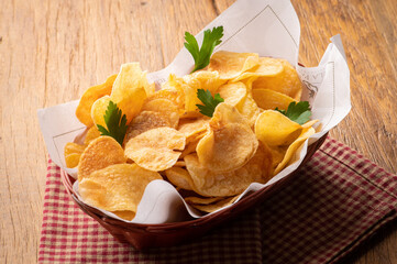 porçoes batatas fritas molhos queijo derretendo coxinha de puro frango queijo empanado foodporn 