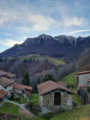 paesaggio montano in valle brembana