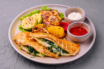 chicken fillet stuffed with seaweed and vegetables