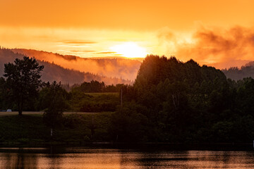 Coucher de soleil &agrave; Rivi&egrave;re-&agrave;-Pierre.