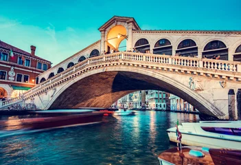 Acrylic prints Rialto Bridge Rialto bridge and Grand Canal in Venice, Italy at night