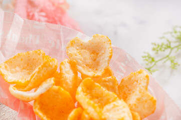 ハート型のスナック菓子のアップ