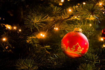 christmas tree decorations

