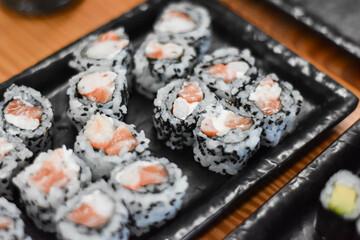 VARIOS TIPOS DE SUSHI