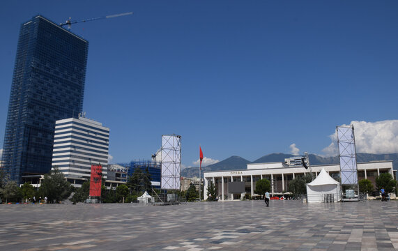 Sk&euml;nderbej squere tirana albania