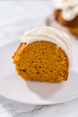 Pumpkin bunt cake