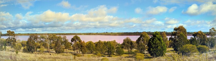 Obraz premium Panorama view of Pink Lake 