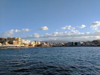 Fototapeta premium view of the sea and city 
