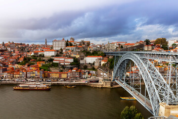 die Altstadt von Porto in Portugal