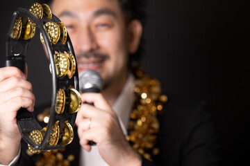 昭和感の漂う謎の宴会部長