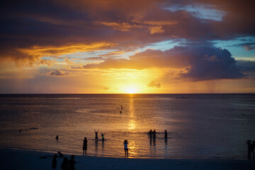 グアム旅行　タモンビーチのサンセット