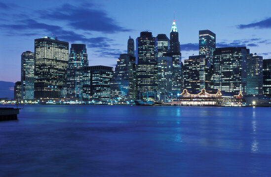 view from Brooklyn to Downtown Manhattan, New York, New York, USA