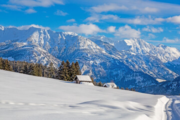 Allgäu - Winter - Schnee - Hütten - Berge