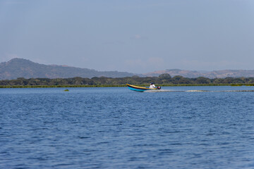 Fototapeta premium Chaparrastique volcano seen from Laguna Olomega in San Miguel, El Salvador