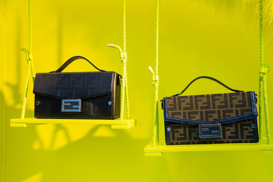 FENDI(フェンディ)のバッグ