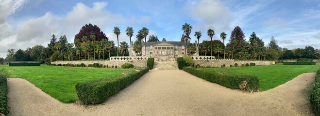 Obraz premium parc et jardins du château de Lanniron à Quimper en Bretagne Cornouailles Finistère France 