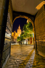 Fototapeta premium Night view of the Cathedral of Seville with its wonderful Giralda.