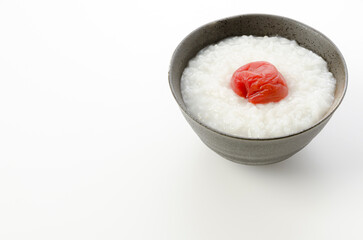 お粥と梅干し
