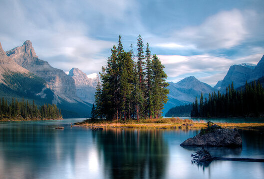 Spirit Island - Maligne Lake - Jasper National Park