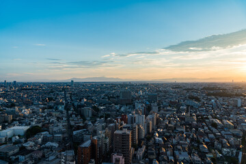 夕方の東京都市風景