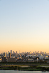 荒川と新宿風景